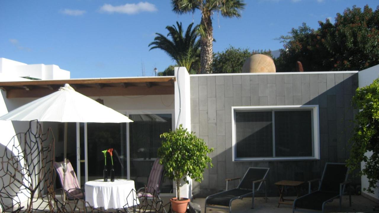 Villa Niki Mit Beheiztem Gemeinschaftspool Fuer 2 Appartments Las Brenas Bagian luar foto