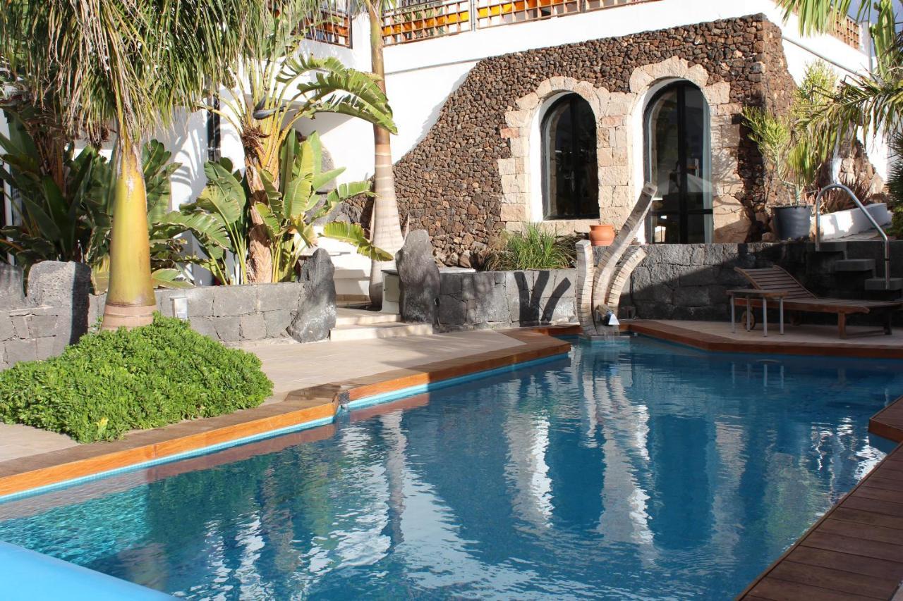 Villa Niki Mit Beheiztem Gemeinschaftspool Fuer 2 Appartments Las Brenas Bagian luar foto
