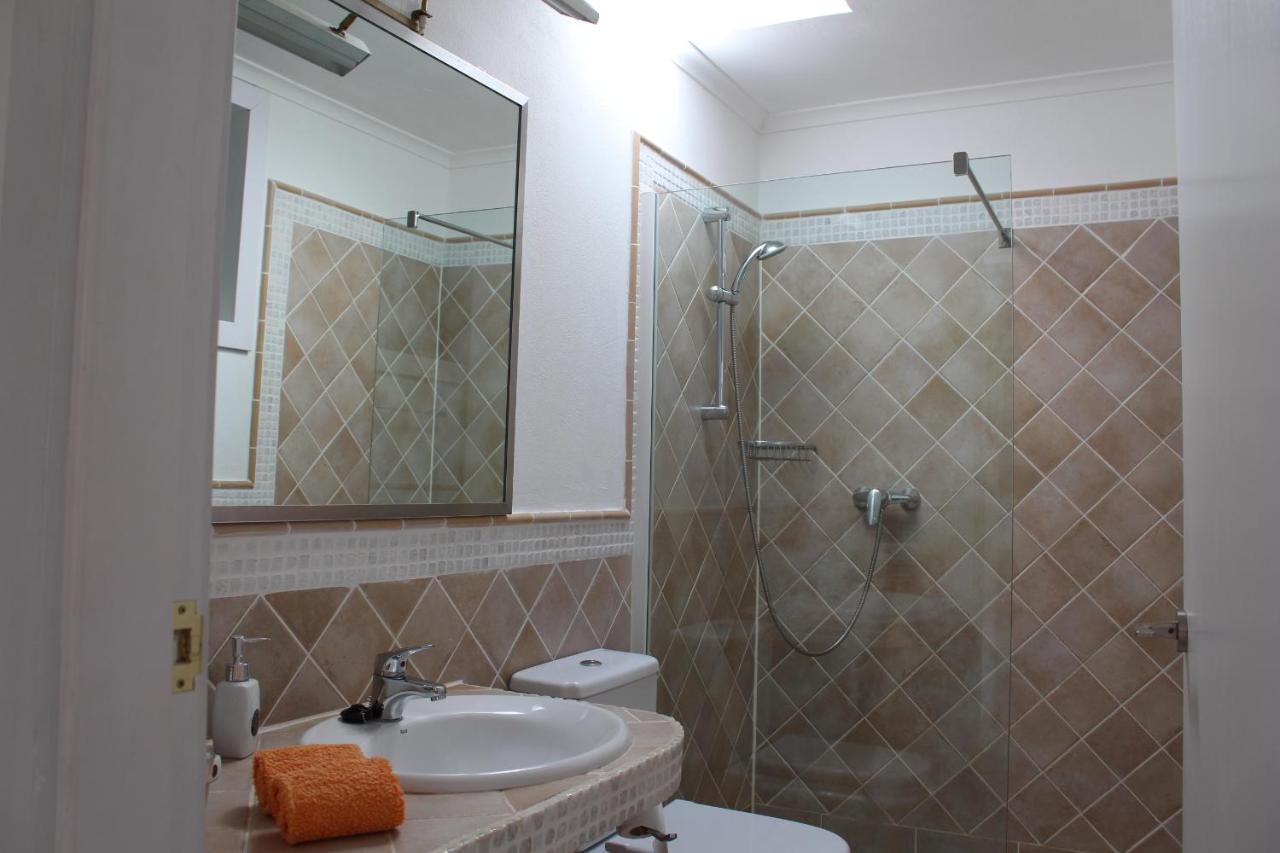 Villa Niki Mit Beheiztem Gemeinschaftspool Fuer 2 Appartments Las Brenas Bagian luar foto