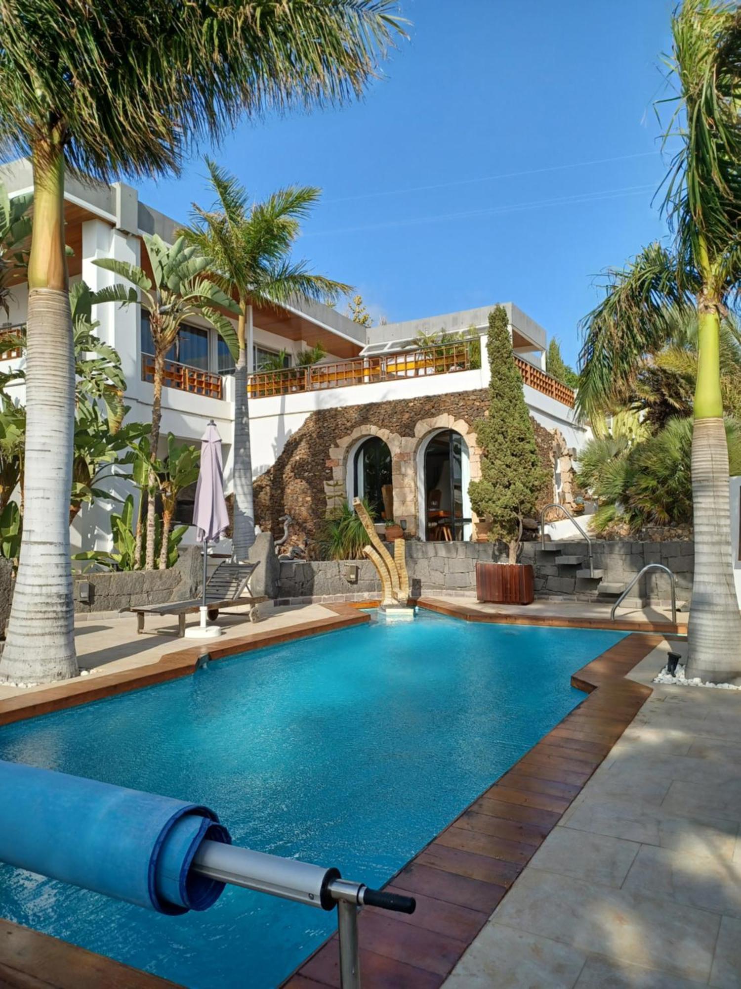 Villa Niki Mit Beheiztem Gemeinschaftspool Fuer 2 Appartments Las Brenas Ruang foto