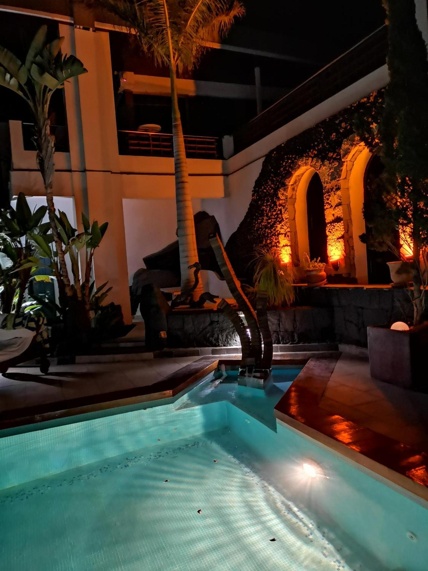Villa Niki Mit Beheiztem Gemeinschaftspool Fuer 2 Appartments Las Brenas Bagian luar foto